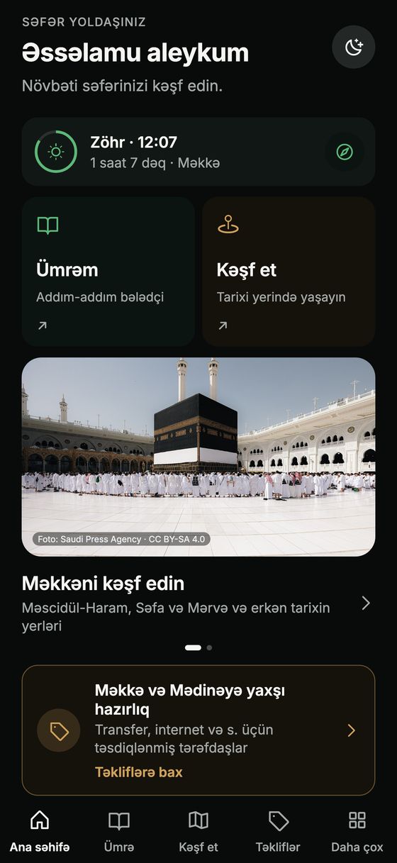 Hijaza tətbiqinin ana səhifəsi: namaz vaxtı, "Ümrəm" və "Kəşf et"